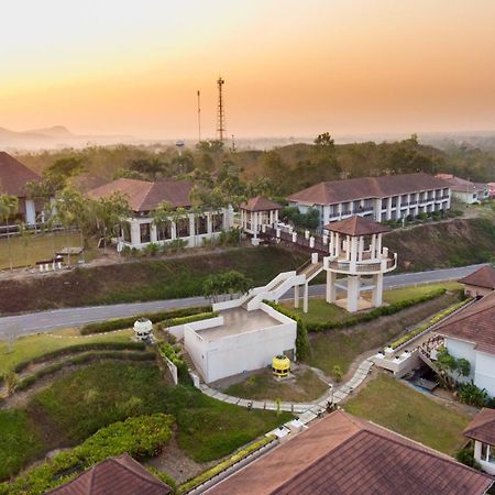 Leaves Valley Resort Nong Ya Plong Exterior photo