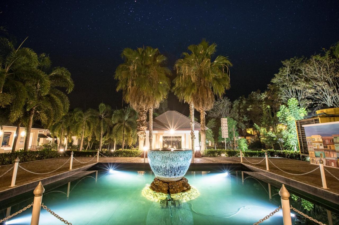 Leaves Valley Resort Nong Ya Plong Exterior photo