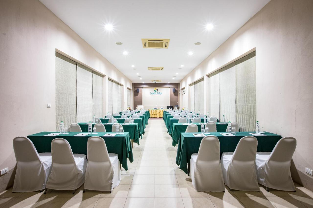 Leaves Valley Resort Nong Ya Plong Exterior photo