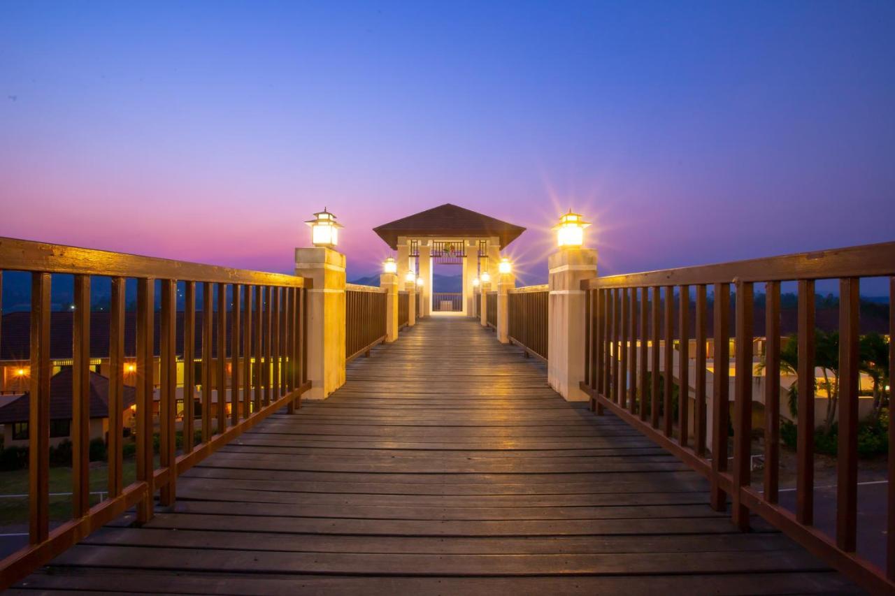 Leaves Valley Resort Nong Ya Plong Exterior photo